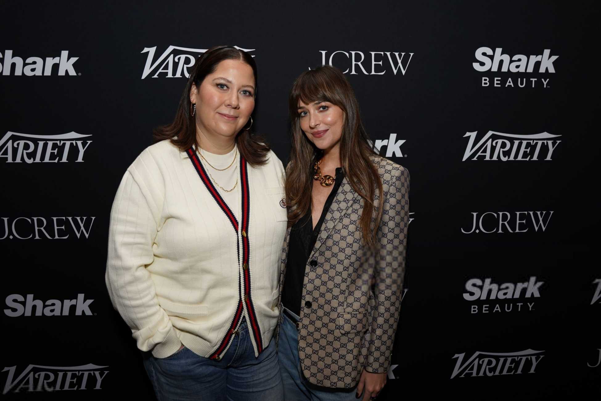 Dakota_Johnson_-_at_the_Variety_studio_at_the_Toronto_Film_Festival_on_September_72C_2024_in_Toronto2C_Canada_03.jpg Dakota_Johnson_-_at_the_Variety_studio_at_the_Toronto_Film_Festival_on_September_72C_2024_in_Toronto2C_Canada_03.jpg