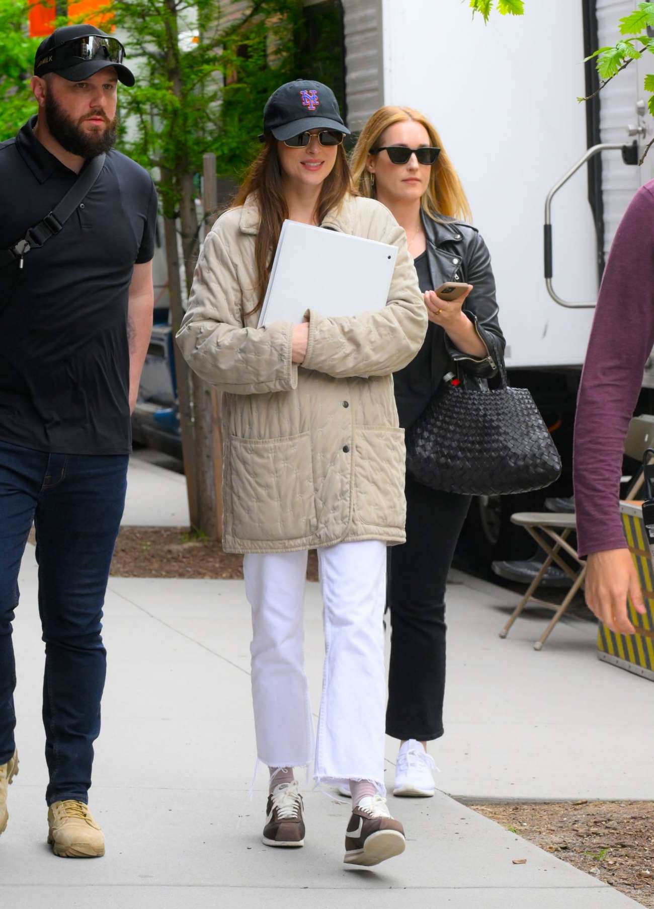 Dakota_Johnson_-_is_seen_filming_Materialists_in_Tribeca_on_May_92C_2024_in_New_York_City_01.jpg