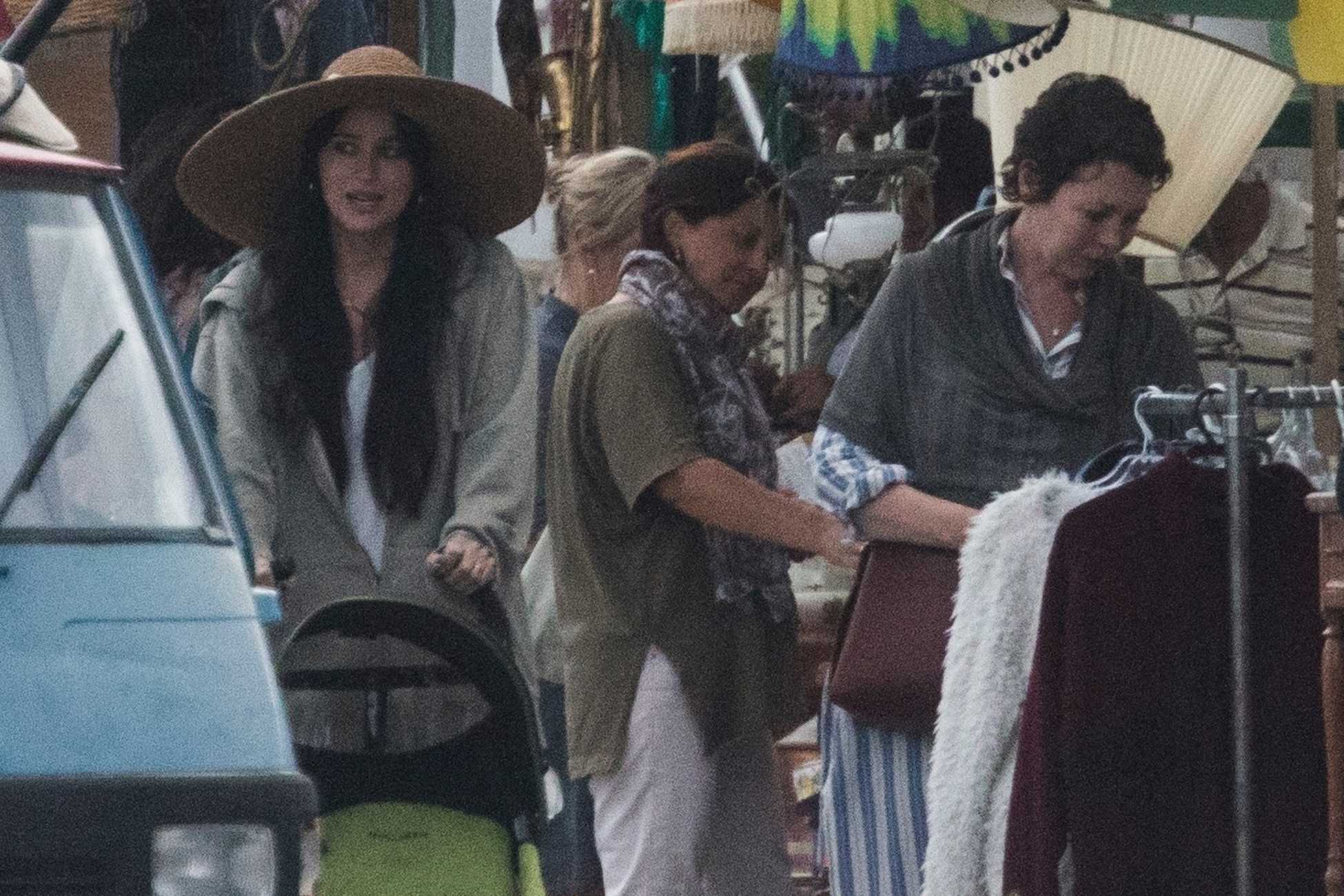 Dakota_Johnson_-_seen_shooting__The_Lost_Daughter__in_Speteses_Island2C_Greece__10202020-11.jpg