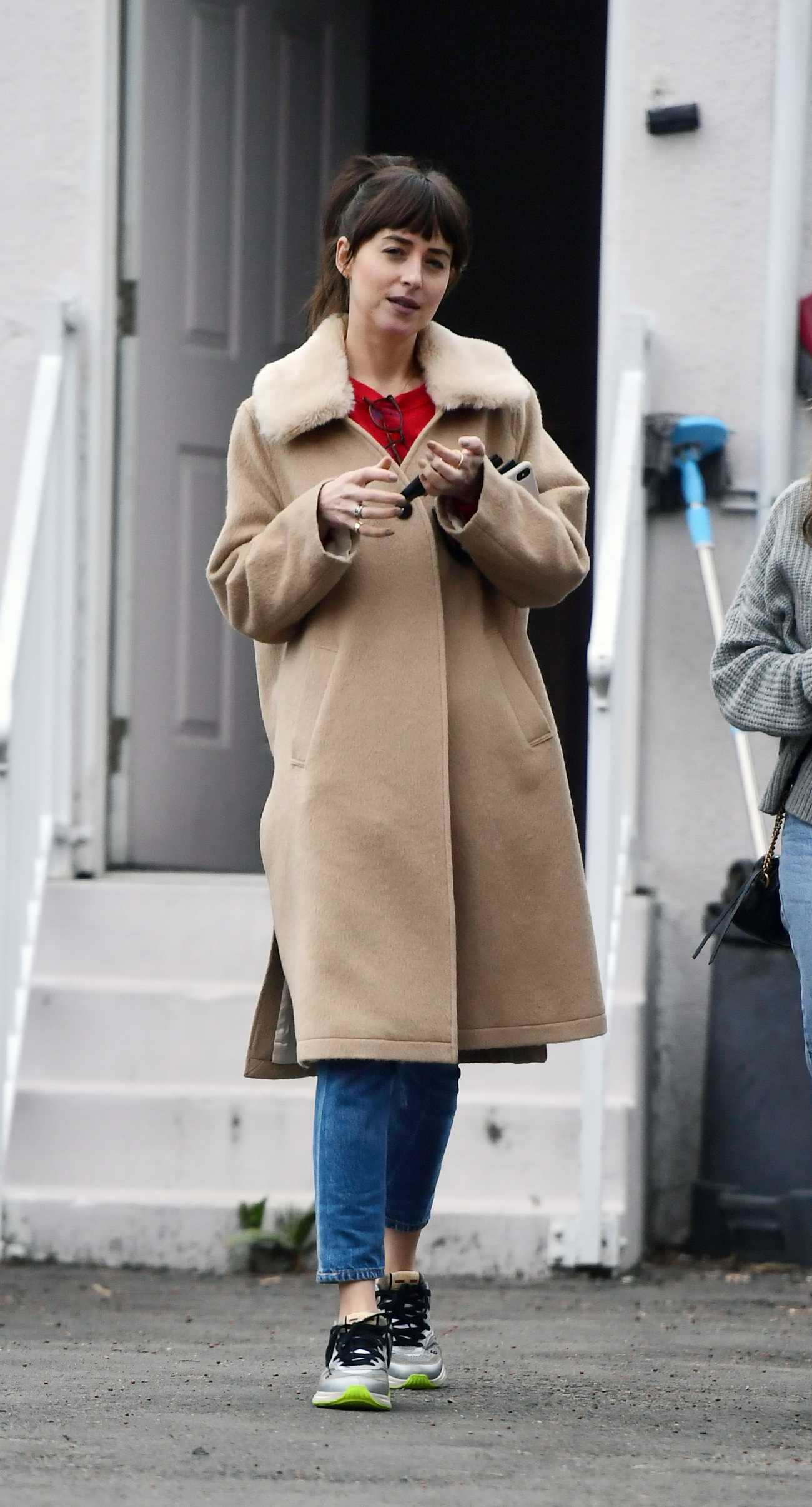 Dakota_Johnson_Heads_to_the_Nail_Salon_with_Addison_Timlin_in_Los_Angeles_28December_032C_201929-04.jpg Dakota_Johnson_Heads_to_the_Nail_Salon_with_Addison_Timlin_in_Los_Angeles_28December_032C_201929-04.jpg