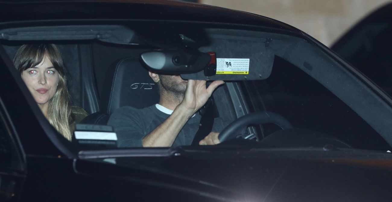 Dakota_Johnson_and_Chris_Martin_seen_leaving_the_Soho_in_Malibu_-_June_1500001.jpg