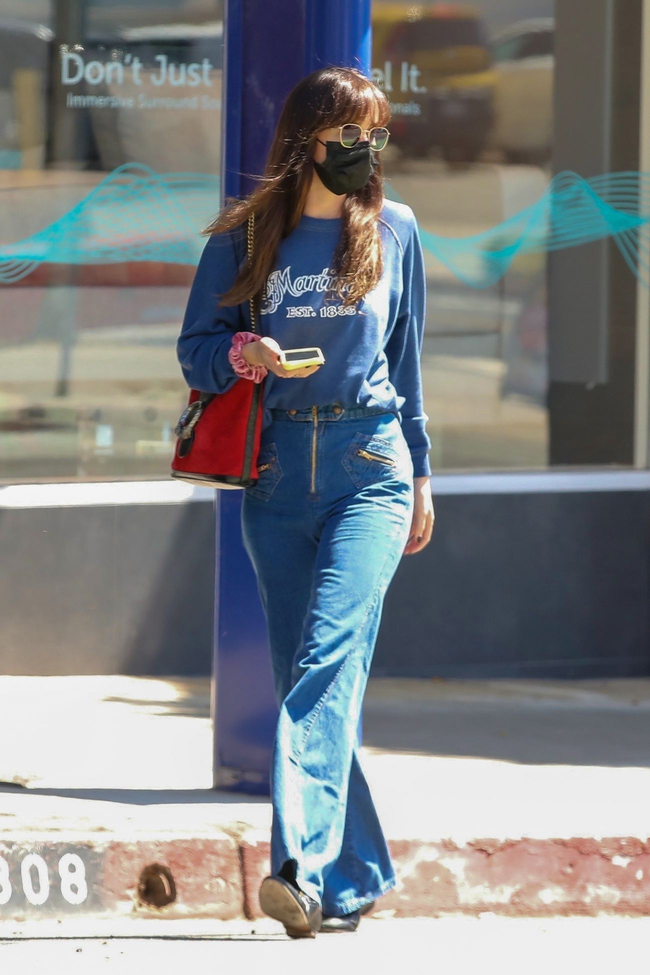 Dakota_Johnson_visits_Sugaring_LA_hair_removal_in_Santa_Monica2C_0510202202.jpg Dakota_Johnson_visits_Sugaring_LA_hair_removal_in_Santa_Monica2C_0510202202.jpg
