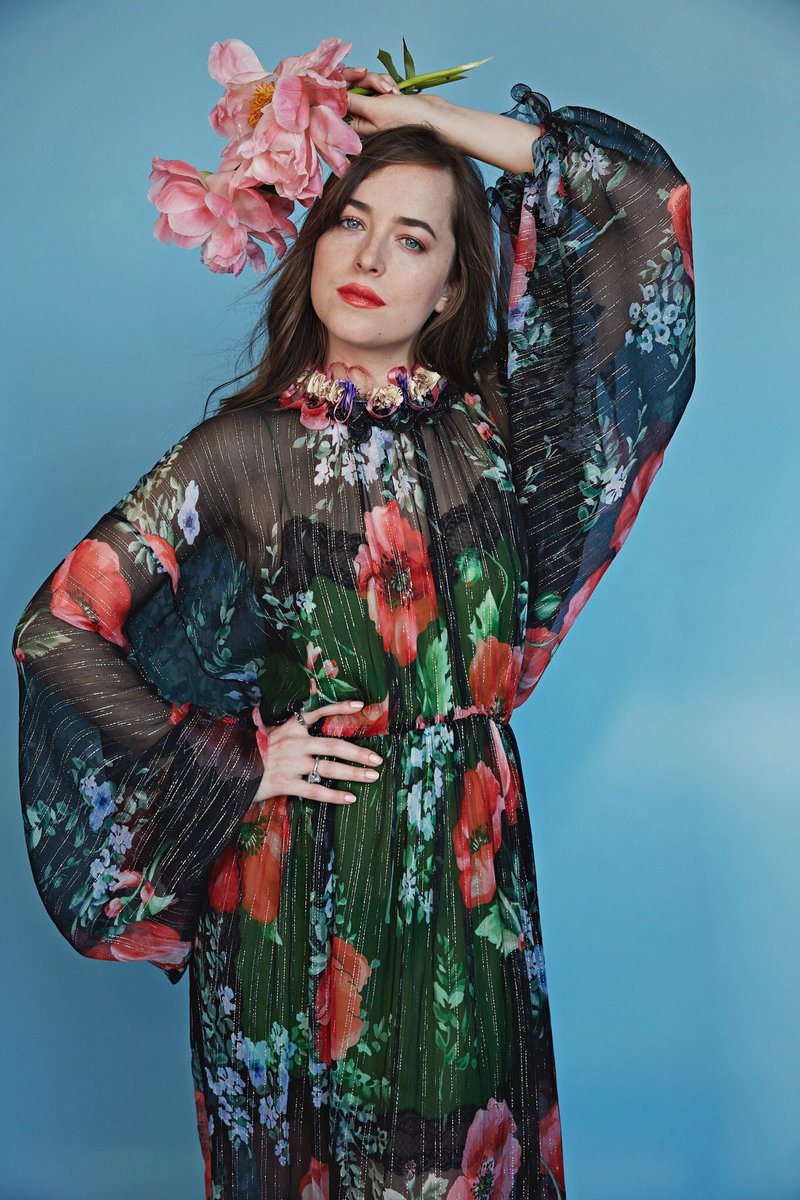 ELLE_2018_-_03.jpg