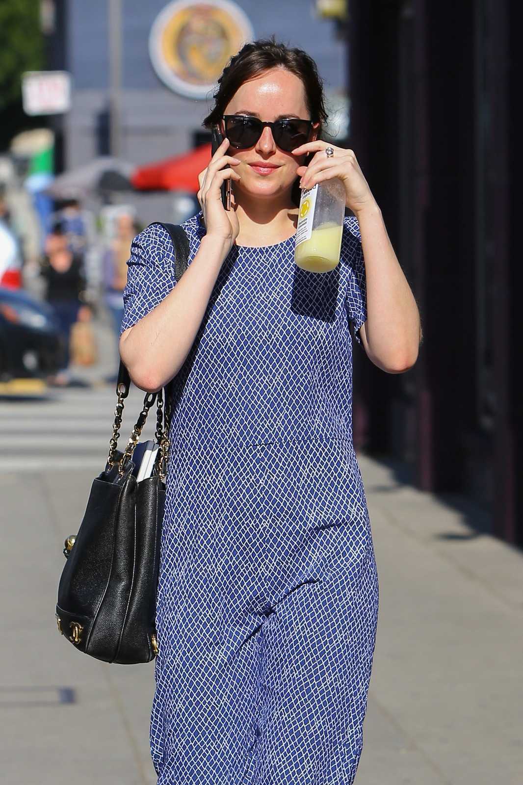Heading_To_Sweatheory_Spa_and_Health_Club_-_May_7-08.jpg Heading_To_Sweatheory_Spa_and_Health_Club_-_May_7-08.jpg