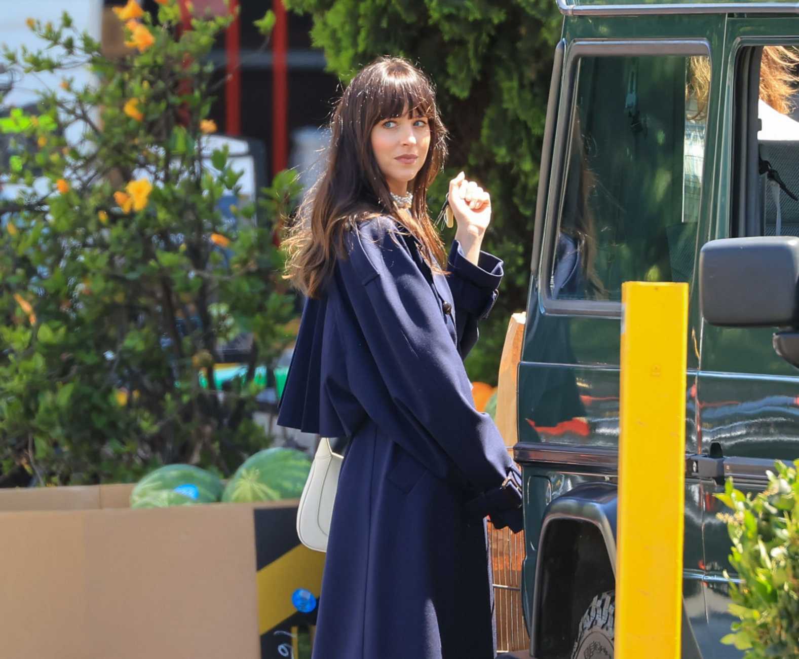 In_Los_Angeles_-_June_182C_2022_28429.jpg