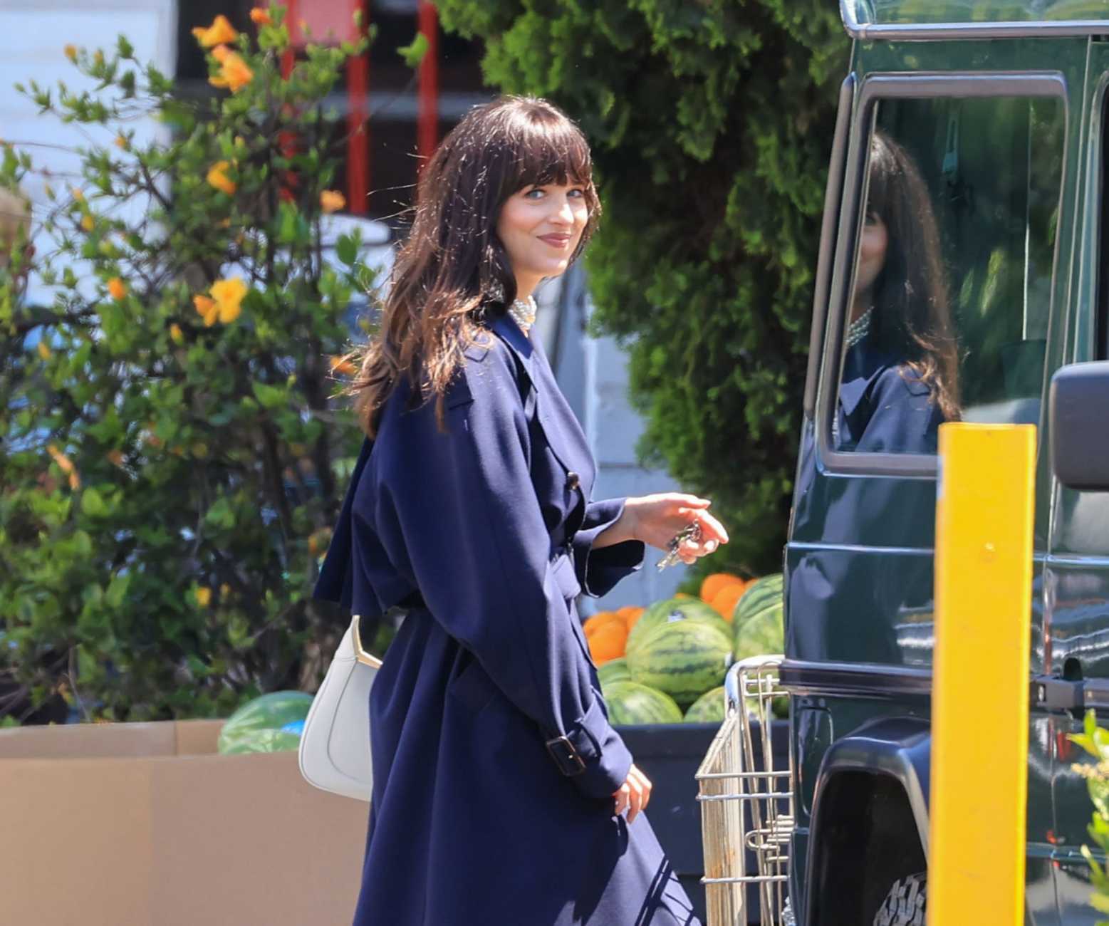 In_Los_Angeles_-_June_182C_2022_28529.jpg