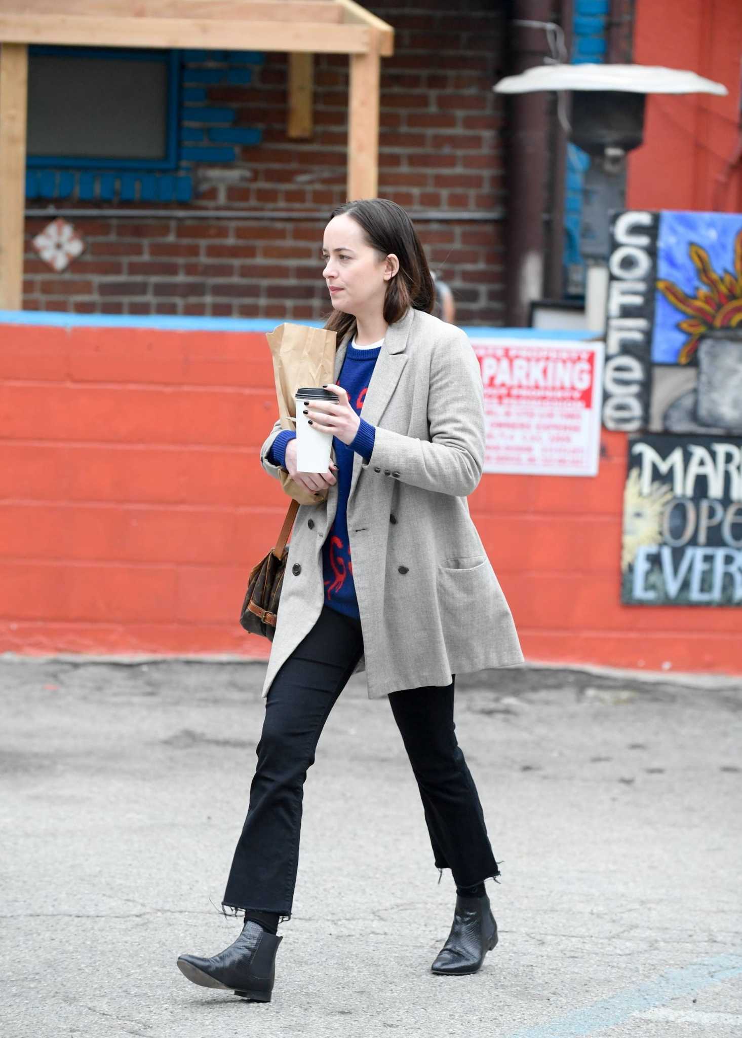 In_Los_Angeles_-_March_21-02.jpg