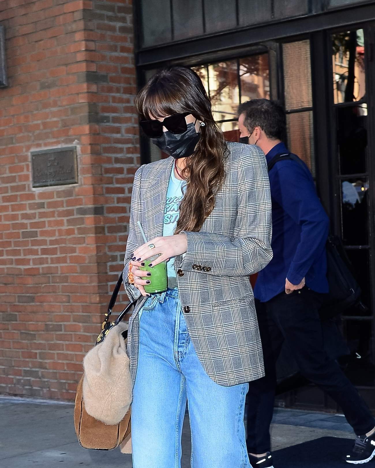 Leaving_The_Bowery_Hotel_in_New_York_City_-_October_2501.jpg Leaving_The_Bowery_Hotel_in_New_York_City_-_October_2501.jpg