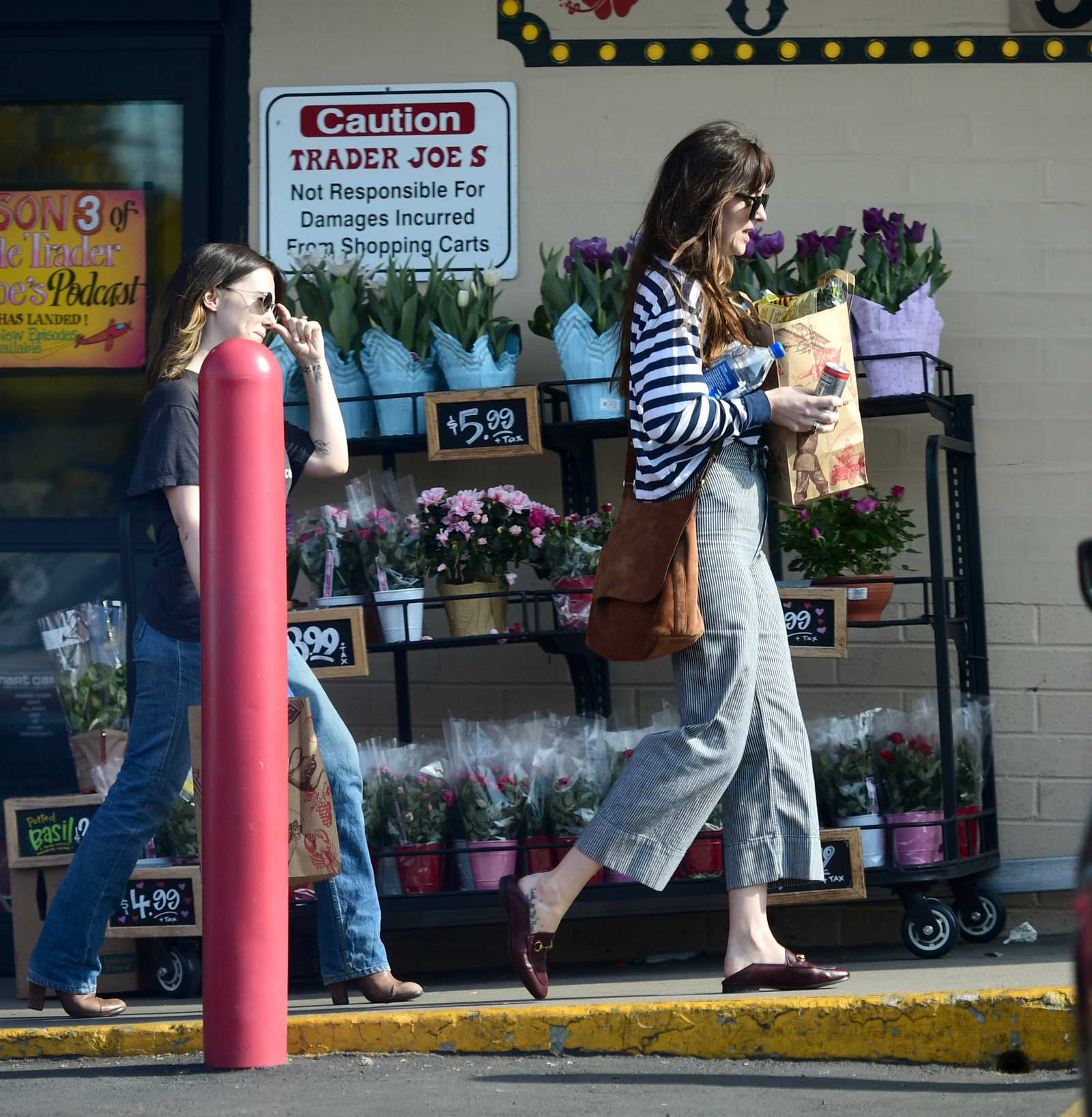 Out_In_Los_Angeles_-_April_3-03.jpg