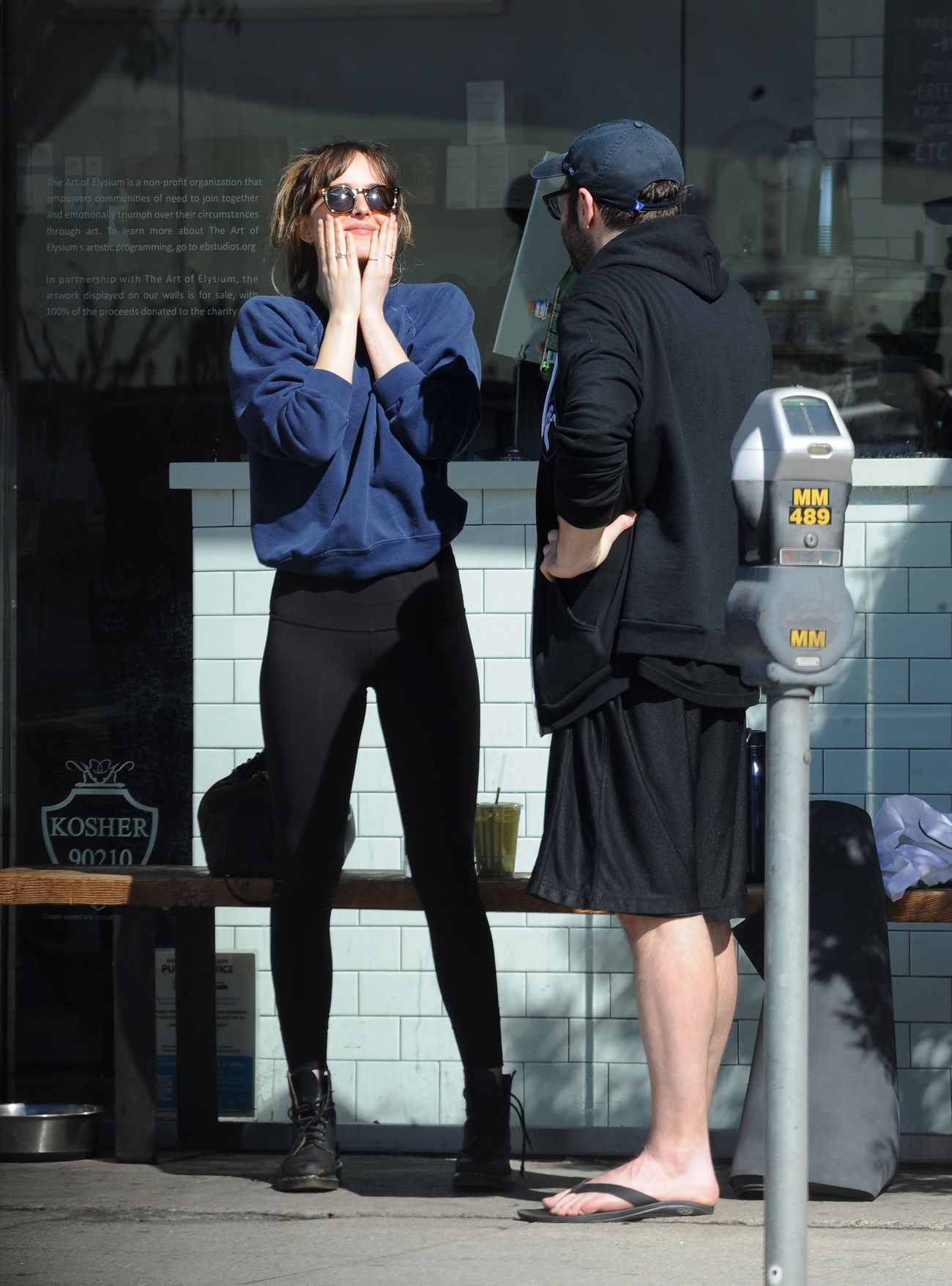 Out_In_Los_Angeles_-_March_400002.jpg