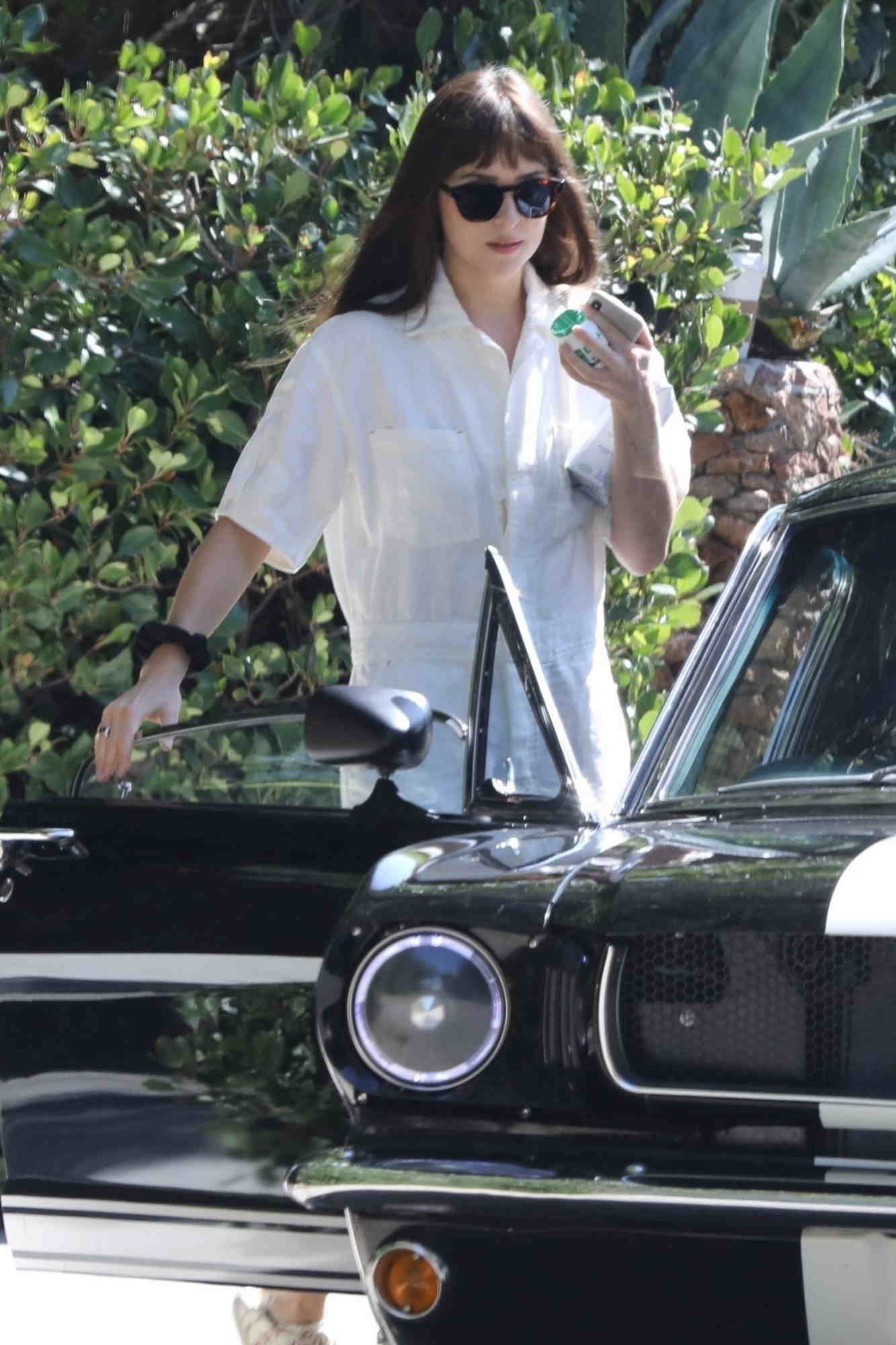 Out_in_Malibu_-_October_42.jpg Out_in_Malibu_-_October_42.jpg