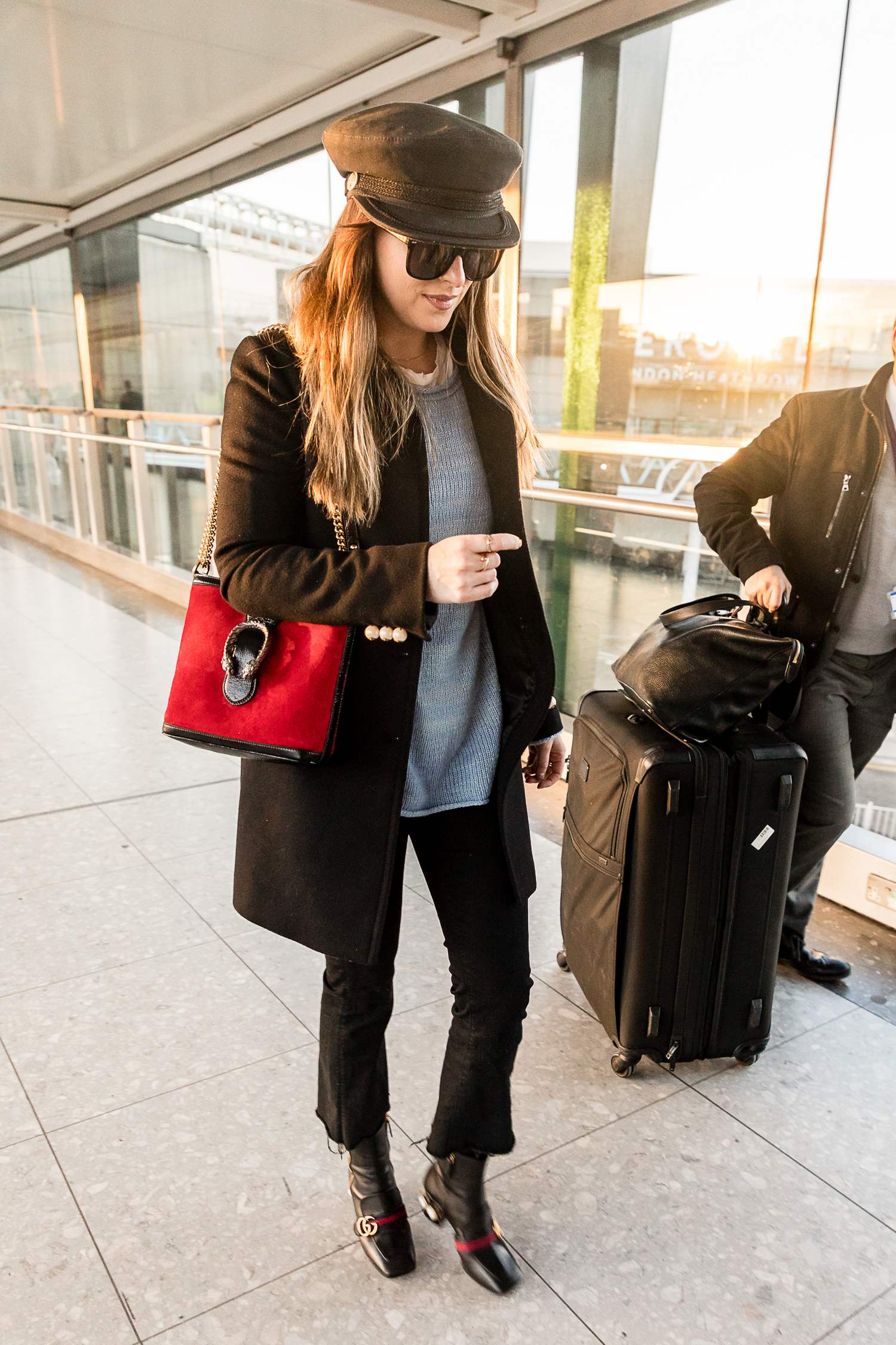 Spotted_at_Heathrow_Airport_-_December_14-06.jpg Spotted_at_Heathrow_Airport_-_December_14-06.jpg