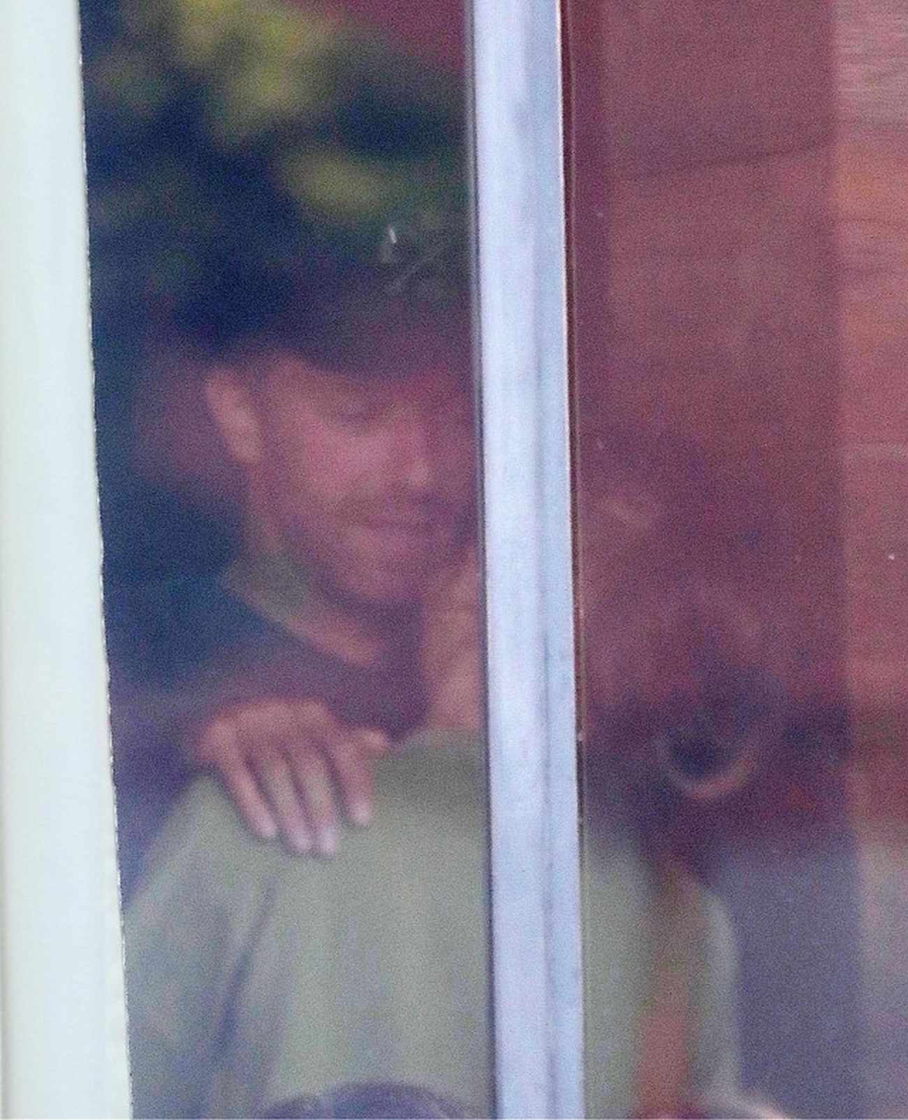 With_Chris_Martin_spotted_enjoying_an_incredibly_romantic_lunch_at_Gjelina_in_Venice2C_CA_-_June_1200001.jpg