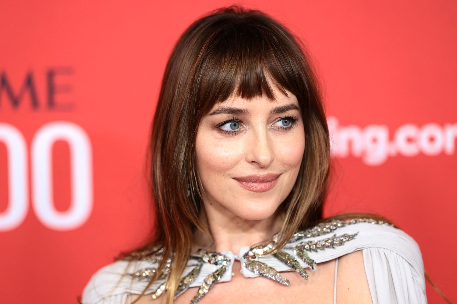 dakota_johnson_-_attends_2026_time100_gala_-_april_232C_2026__54.jpg