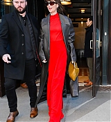 Dakota_Johnson_-_Leaving_the_Greenwich_Hotel_in_New_York_-_February_072C_202402.jpg