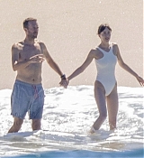 Filename=Dakota_Johnson_-_Vacation_In_Puerto_Vallarta_02202024_05.jpg
Filesize=141KiB
Dimensions=2250x1500
Date added=Feb 21, 2024 Dakota_Johnson_-_Vacation_In_Puerto_Vallarta_02202024_05.jpg