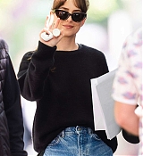 Dakota_Johnson_-_seen_at_the_movie_set_of_the__Materialists__in_New_York_May_302C_2024_03.jpg