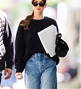 Dakota_Johnson_-_seen_at_the_movie_set_of_the__Materialists__in_New_York_May_302C_2024_04.jpg