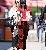 Dakota_Johnson_-_seen_at_the_movie_set_of_the__Materialists__in_New_York_May_312C_2024_04.jpg