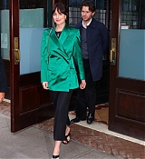 Dakota_Johnson_-_spotted_leaving_The_Greenwich_Hotel_in_New_York_City2C_0504202201.jpg