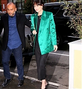 Dakota_Johnson_-_spotted_leaving_The_Greenwich_Hotel_in_New_York_City2C_0504202206.jpg
