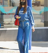 Dakota_Johnson_visits_Sugaring_LA_hair_removal_in_Santa_Monica2C_0510202208.jpg